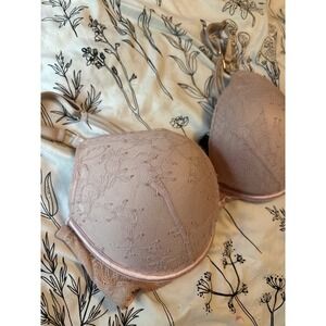 Victoria's Secret Blush‎ Pink Lace Detail Very Sexy Push-up Underwire Bra 36DD